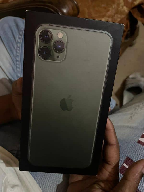 iPhone 11 pro max  pta approve  mbl is off 2