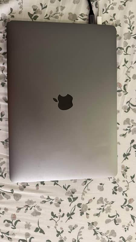 MACBOOK PRO 0