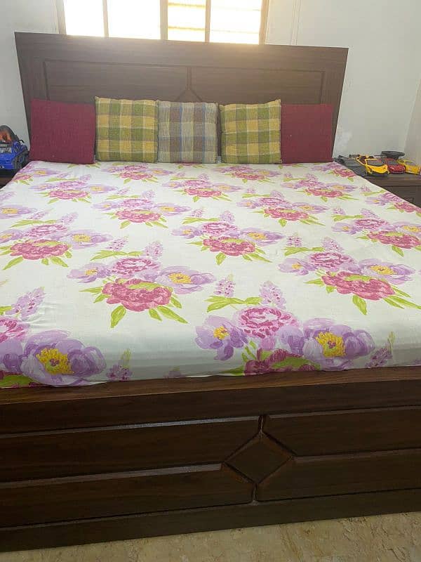 king size bed with molty plus mattress 1