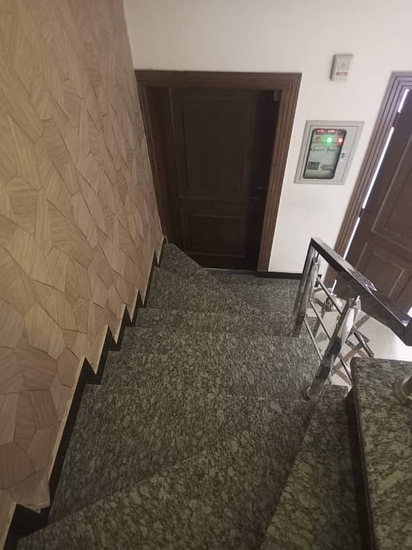 8 MARLA LIKE A BRAND NEW EXCELLENT CONDITION GOOD FULL HOUSE FOR RENT IN UMAR BLOCK BAHRIA TOWN LAHORE 18