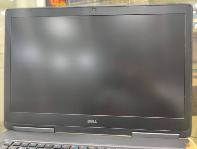 Dell Precision 7720 3