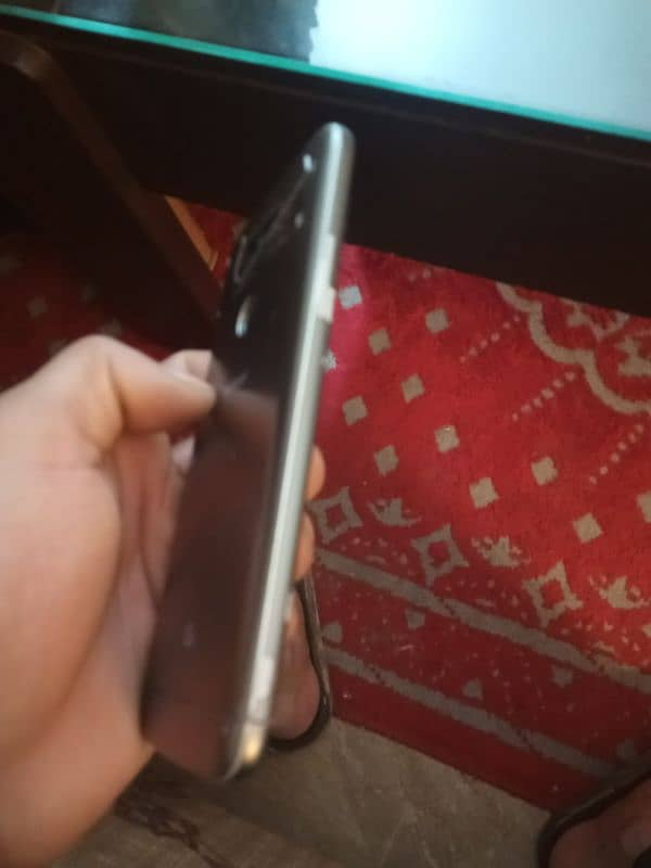 LG G5 GOOD CONDITION 2