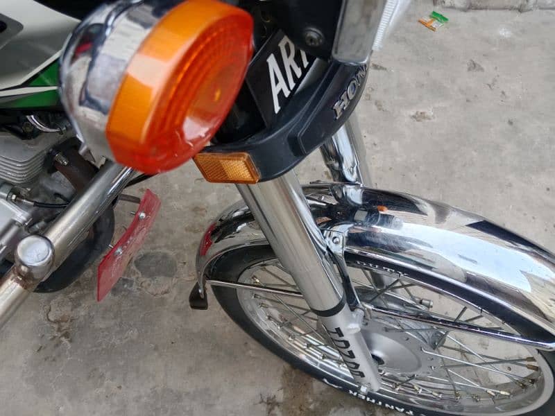 all ok bike one hand use urgent sell 3