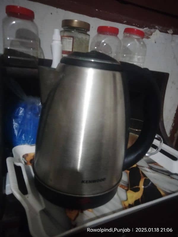 Electric kettle 0