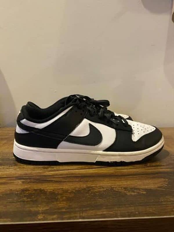 Nike SB Dunks Low (Pandas) 1