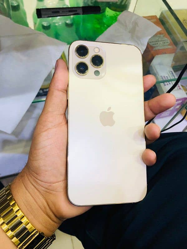 I phone 12 pro max 128gb 0