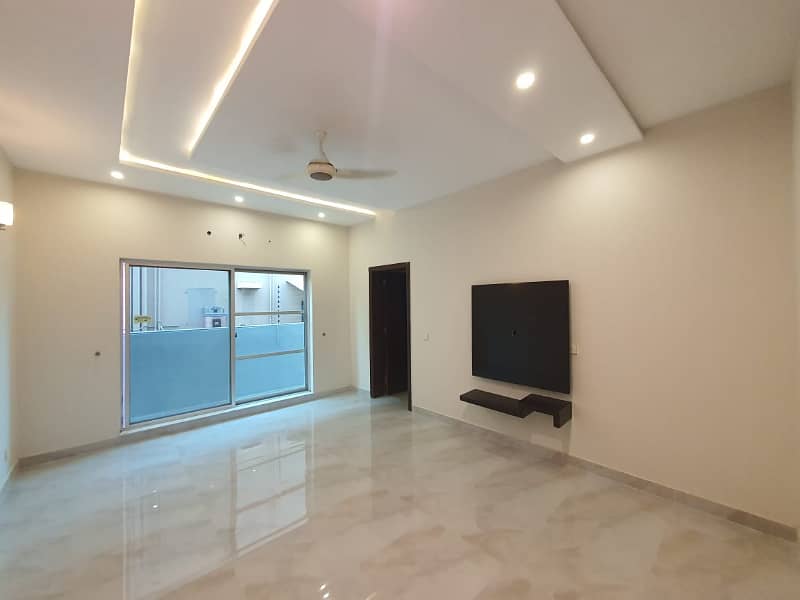 One Kanal Gorgeous Bungalow For Rent Prime Location DHA PHASE 4 Near Park 13