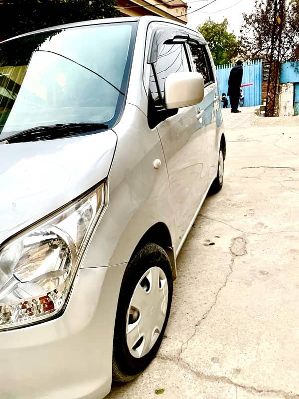 Suzuki Wagon R 2012 1