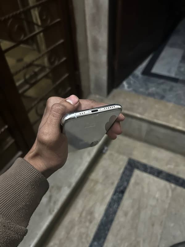 iphone xs  64gb non pta 3