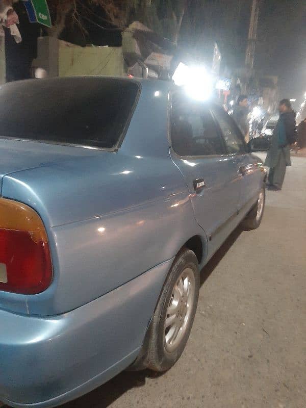 Suzuki Baleno 2000 model 4