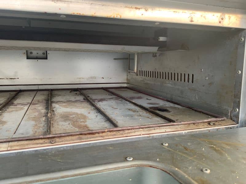 commercial oven/pizza oven with durable troly 4