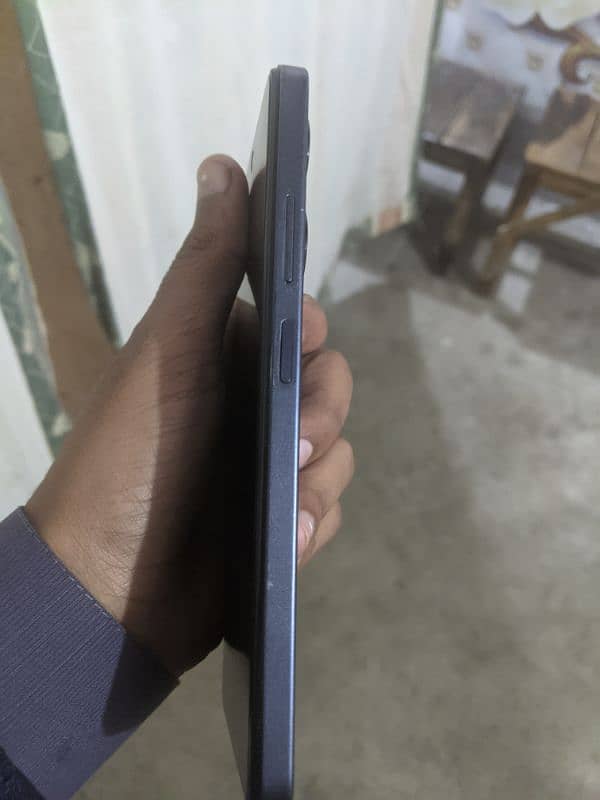 Infinix Smart 8 2