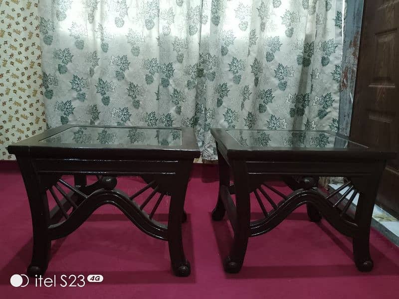 3 Tables for sale 10/10 condition bikul ok Hy 03055144761 2