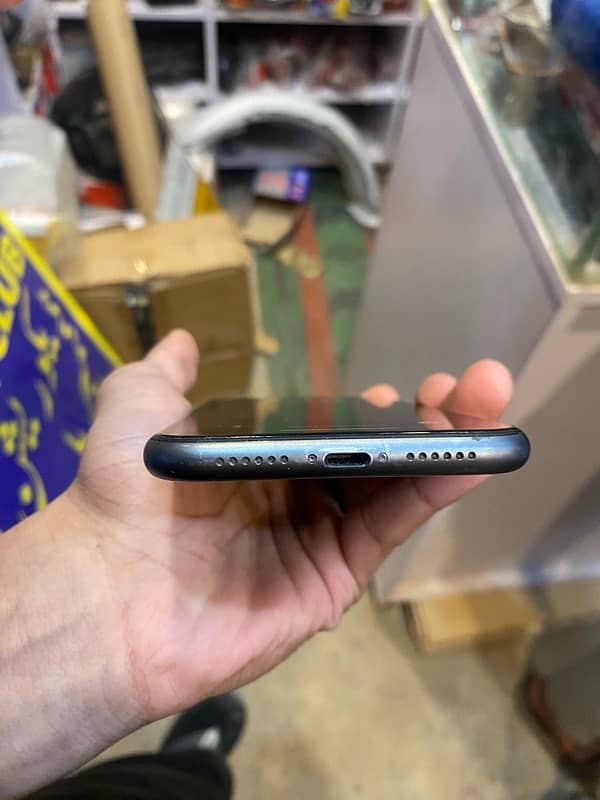 Iphone 11 64gb Factory unlock 5