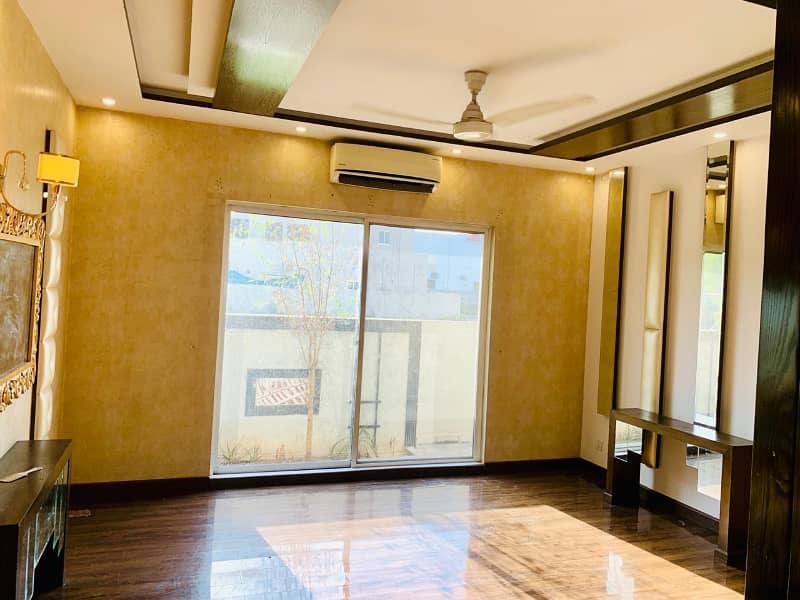 1 Kanal Modern Design Low Price Luxury Palace for RENT DHA PHASE 3 XX 13