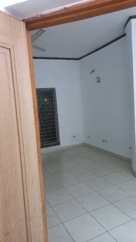 5 MARLA EXCELLENT CONDITION GOOD FULL HOUSE FOR RENT IN SAFARI VILLAS BAHRIA TOWN LAHORE 24