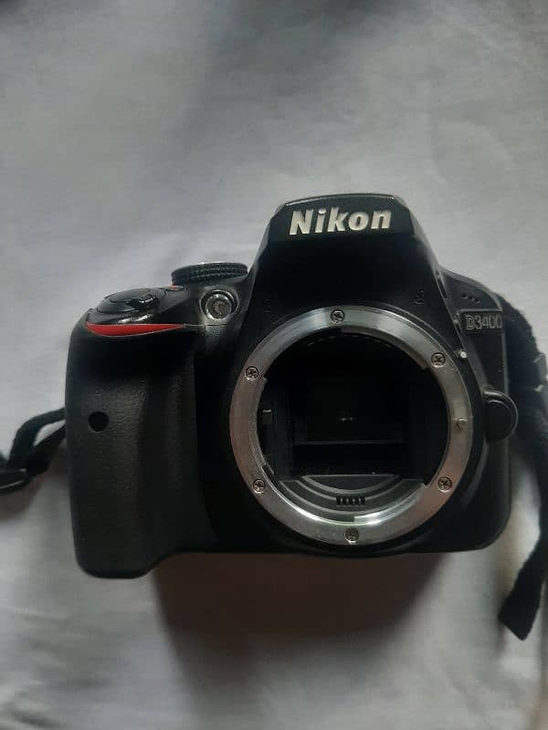 Excellent Condition DSLR for sale 1