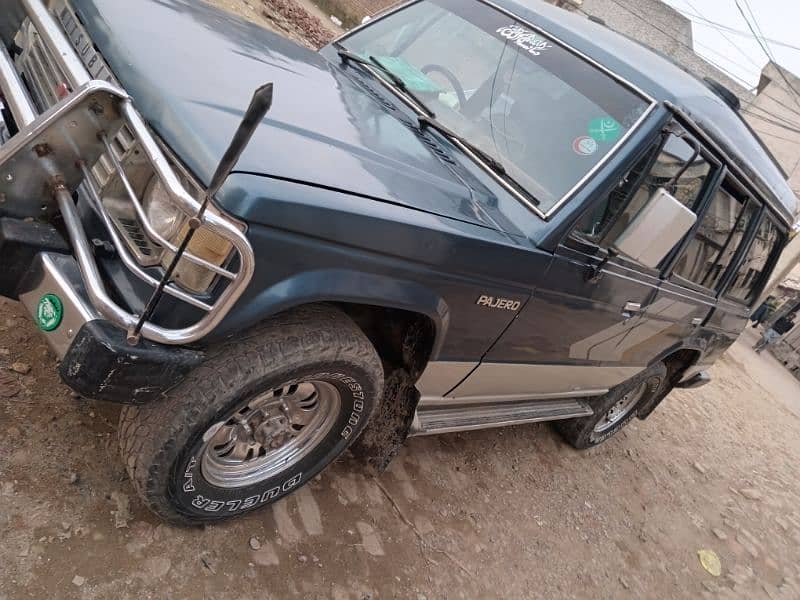 Mitsubishi Pajero 1991 urgent for sale 2