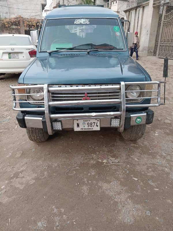 Mitsubishi Pajero 1991 urgent for sale 5