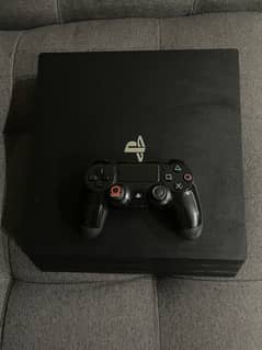 PS4 PRO MINT CONDITION