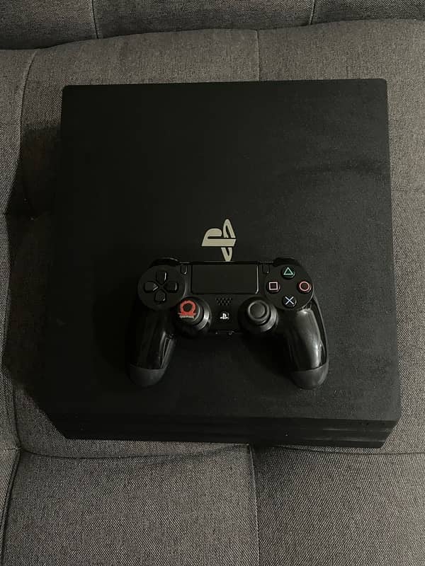 PS4 PRO MINT CONDITION 0