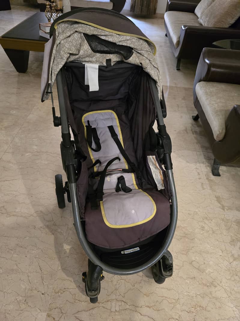 Graco Stroller with isfix seat 3