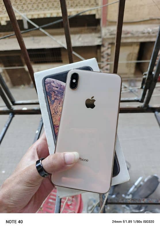 IPhone Xs Max (0fficial Approved)with Box 0