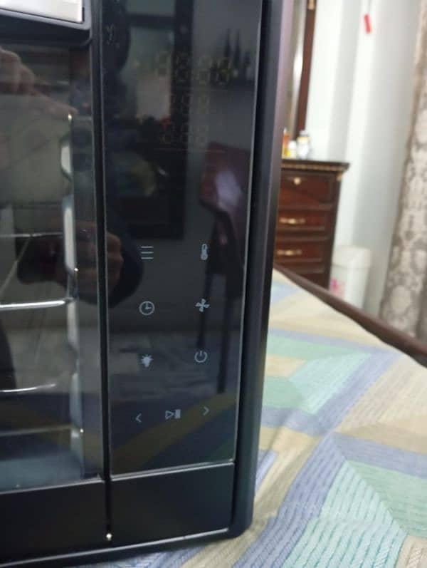 BRAND NEW OVEN FOR SALE!! 1