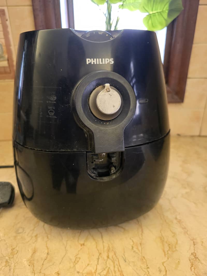 PHILIPS AIR FRYER 9