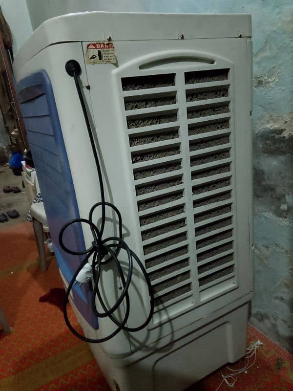 General ice Air Cooler bhot achi Condition mai 2