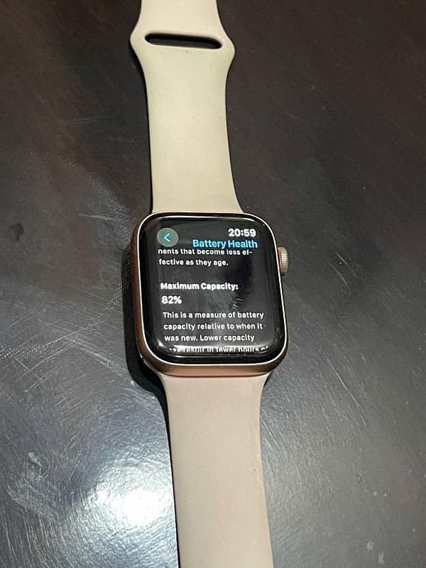 Apple Watch series 5 44mm 2