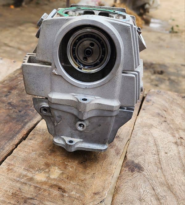 Honda CD 70 2023 model Head and cylinder 03197176416 10