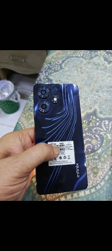 INFINIX HOT 30 7