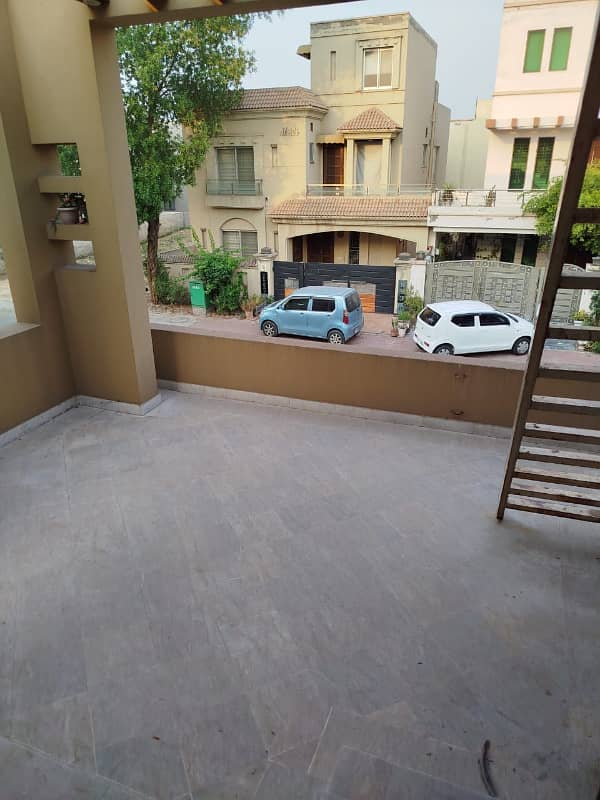 10 Marla self build house for sale in overseas A block Bahria town lahore 10