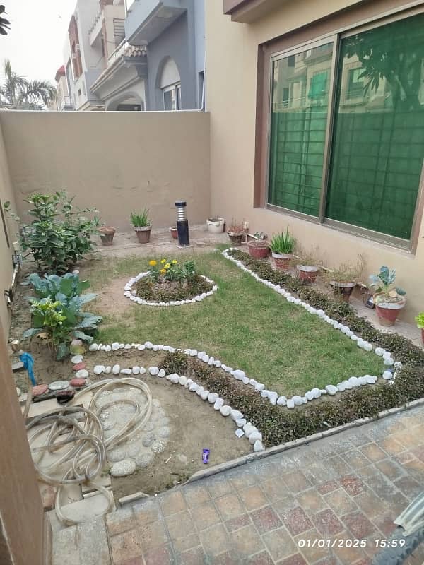 10 Marla self build house for sale in overseas A block Bahria town lahore 16