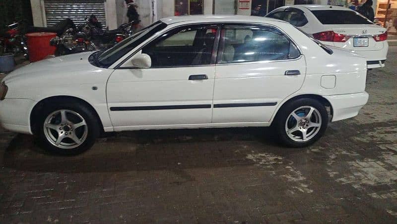 Suzuki Baleno 2004 3