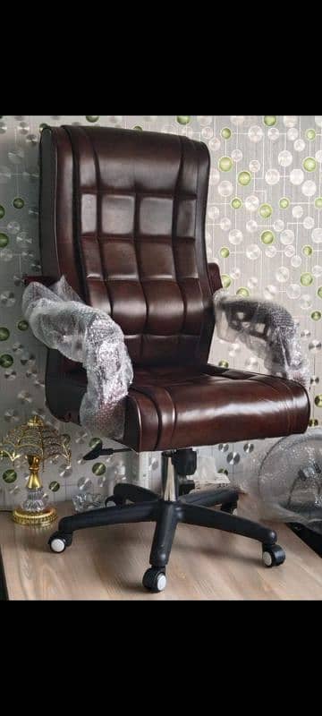 EXECTIVE BOOS CHAIR LAHORE 1