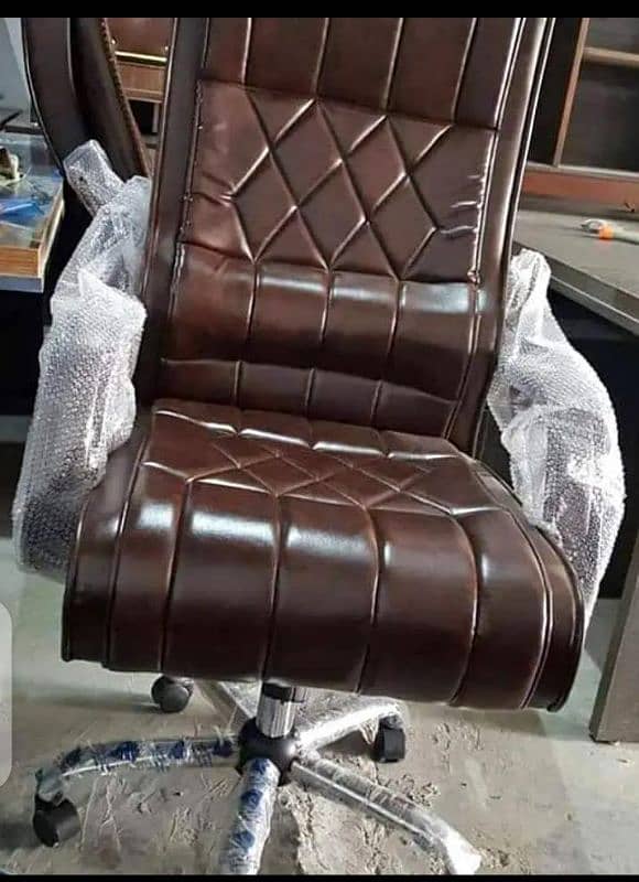 EXECTIVE BOOS CHAIR LAHORE 7