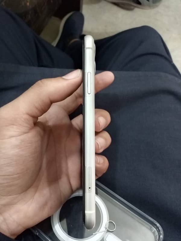 iPhone 11 64 Gb Pta Approved 1