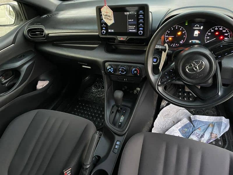 Toyota Yaris 2021 4