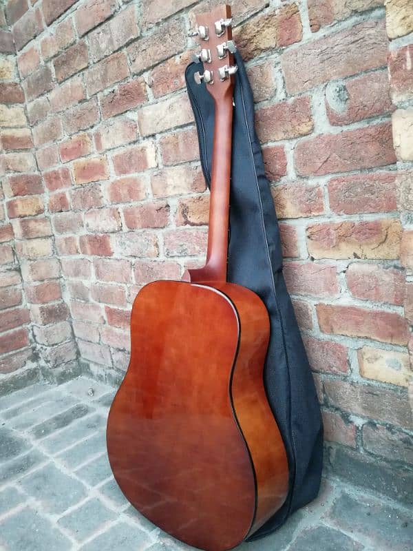 YAMAHA F310 guitar 3