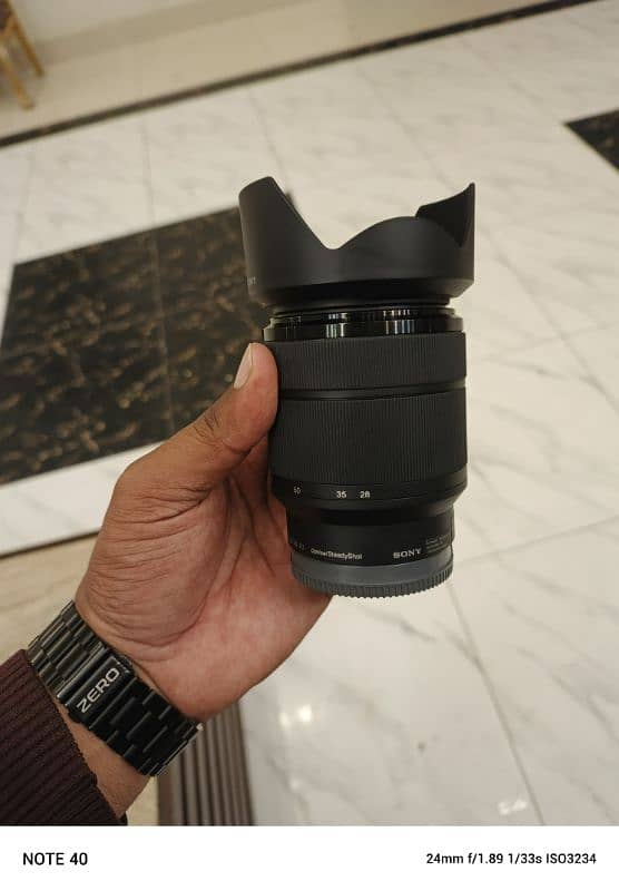 Sony 28 70 / 3.5  New condition 3