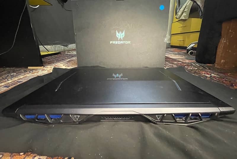 Predator Helios 300 | 2070 rtx | urgent sale 4