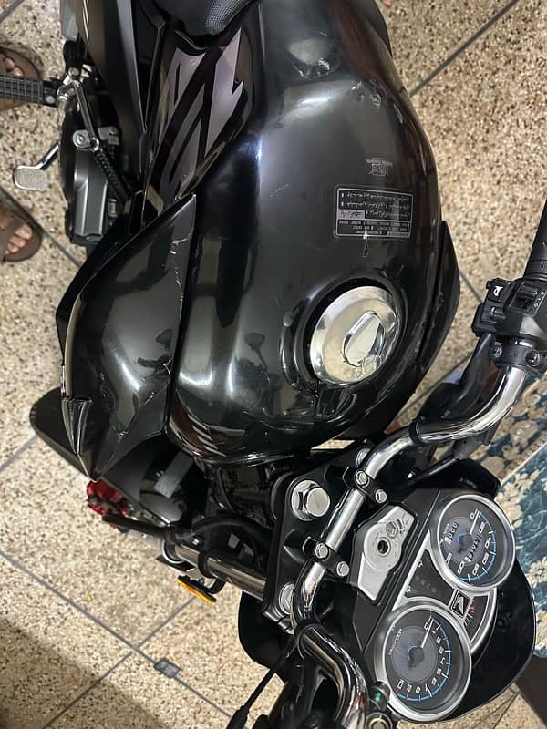 Honda 150 black like new 2