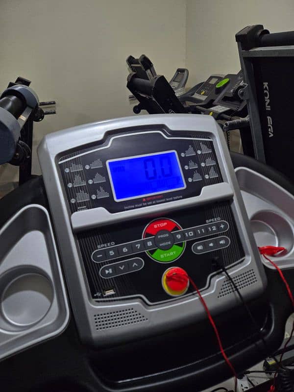 treadmils. (0309 5885468). ellapticals. spin bikes. gym cycles. home gym 0