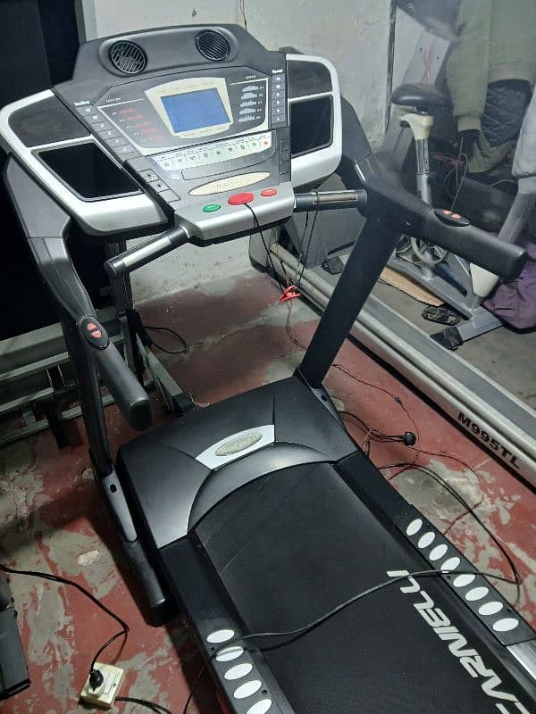 treadmils. (0309 5885468). ellapticals. spin bikes. gym cycles. home gym 10