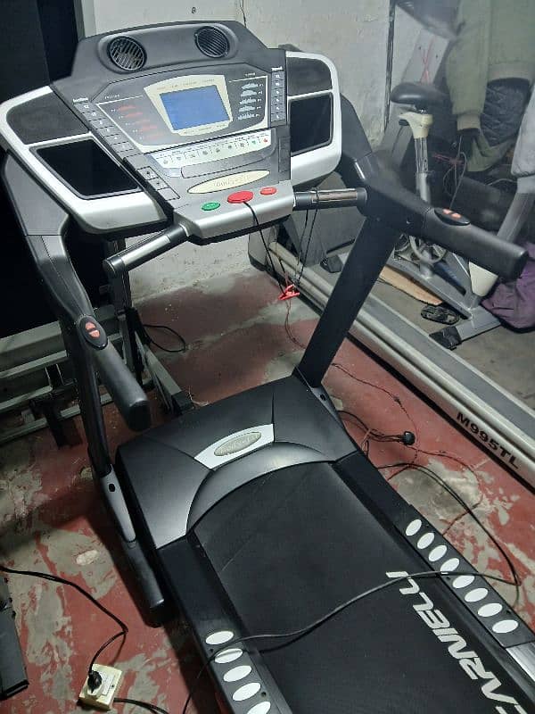 treadmils. (0309 5885468). ellapticals. spin bikes. gym cycles. home gym 11