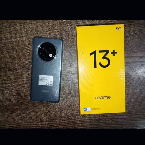 realme 13 plus 4