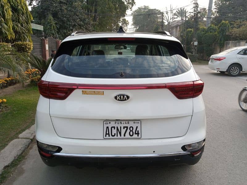 KIA Sportage 2020 total original Mint condition urgent Sale 7