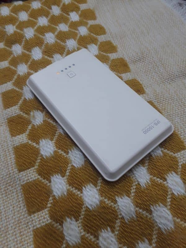 Irvier Power Bank 10000mah 1